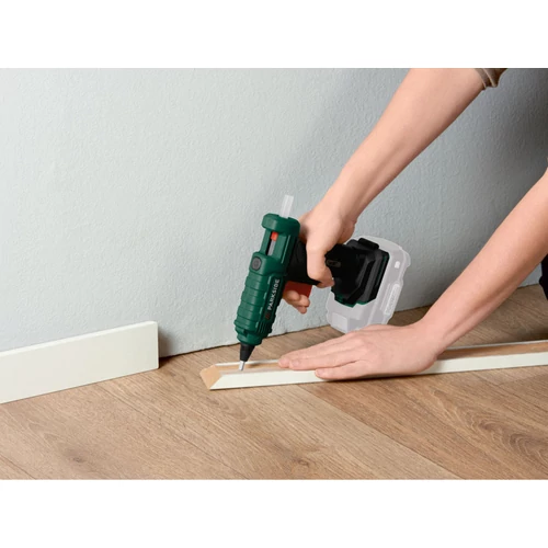 ParkSide akkumulátoros ragasztópisztoly 20V, akku és töltő nélkül PHPA 20-Li A1