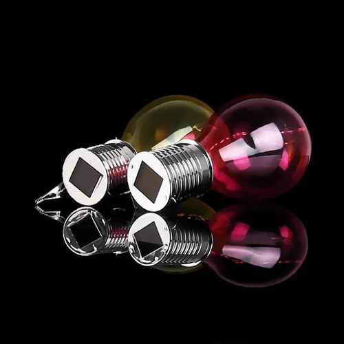 Kültéri napelemes izzó, kerti LED függőlámpa, világítás piros színű 1db (VLUX-D-001-01-RED)